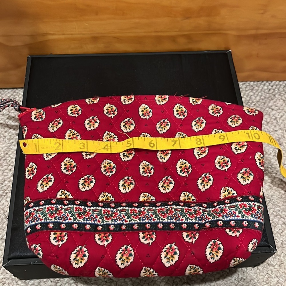Vera Bradley Make-up Bag - Picture 3 of 5